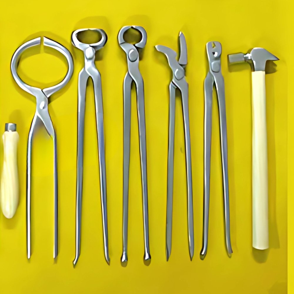 Complete Farrier Horse Hoof Kit with Nippers Complete Farrier Horse Hoof Kit with Nippers